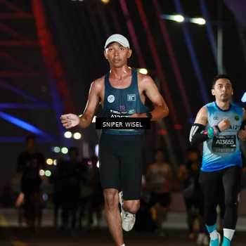 Runner Photo 6191893