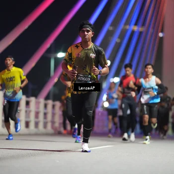 Runner Photo 6192047