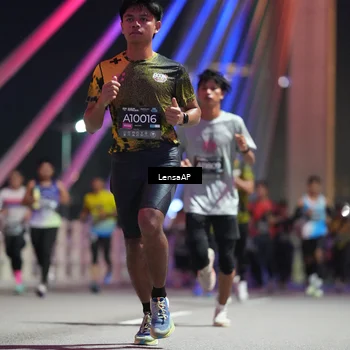 Runner Photo 6192056