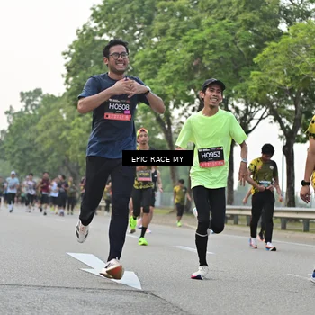 Runner Photo 6192062