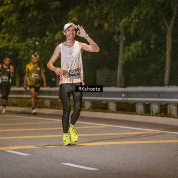 Runner Photo 6192071