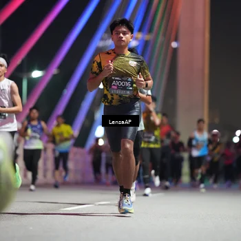 Runner Photo 6192083