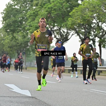 Runner Photo 6192119
