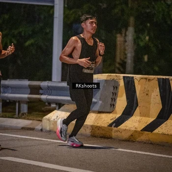 Runner Photo 6192150
