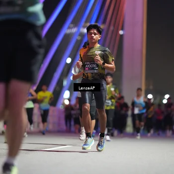Runner Photo 6192202