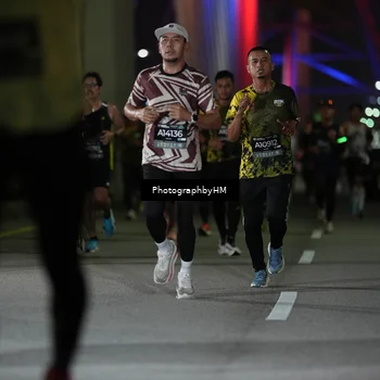 Runner Photo 6192210