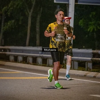 Runner Photo 6192220