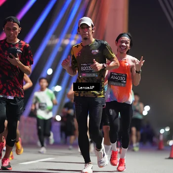 Runner Photo 6192230