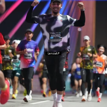 Runner Photo 6192261