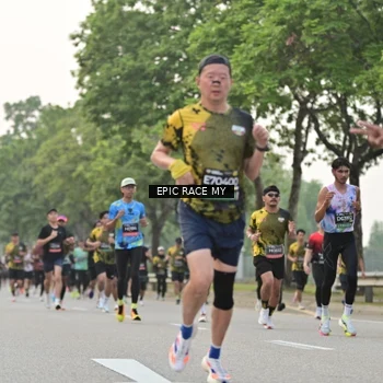 Runner Photo 6192276