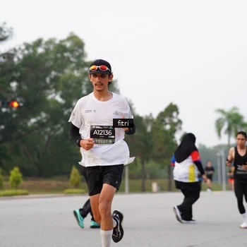 Runner Photo 6192310