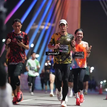 Runner Photo 6192313