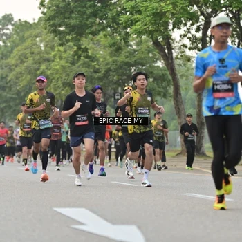 Runner Photo 6192324
