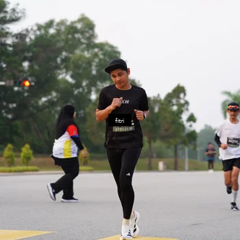 Runner Photo 6192352