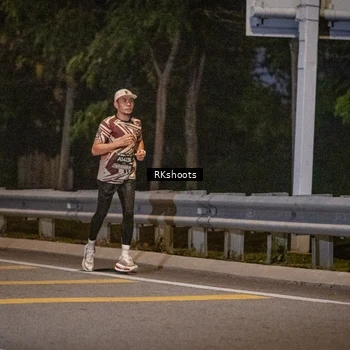 Runner Photo 6192354