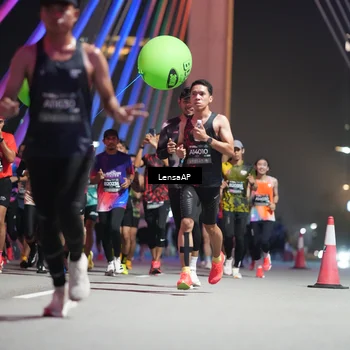 Runner Photo 6192357