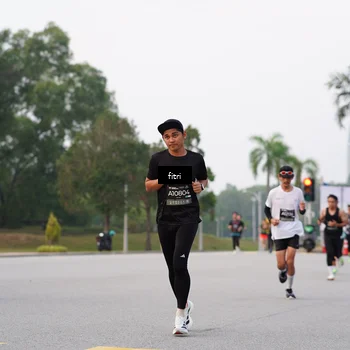 Runner Photo 6192372