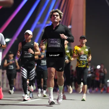 Runner Photo 6192397