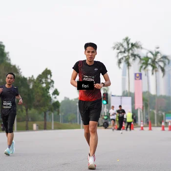 Runner Photo 6192406