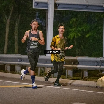 Runner Photo 6192429