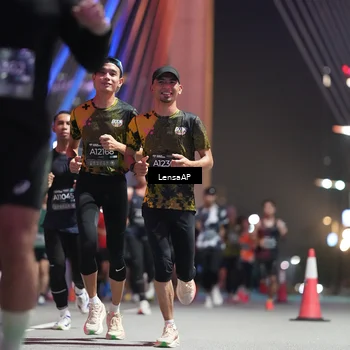 Runner Photo 6192434