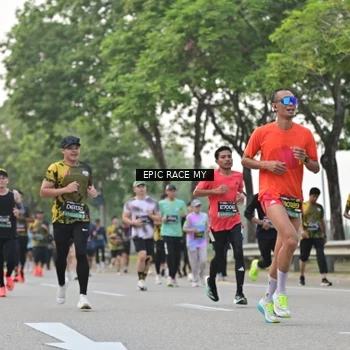 Runner Photo 6192447