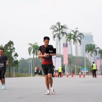 Runner Photo 6192456