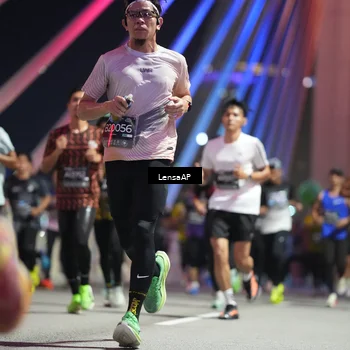Runner Photo 6192533