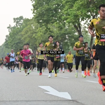 Runner Photo 6192630