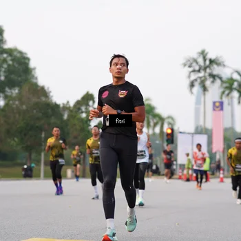 Runner Photo 6192675