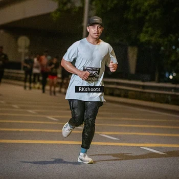 Runner Photo 6192699