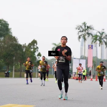 Runner Photo 6192713