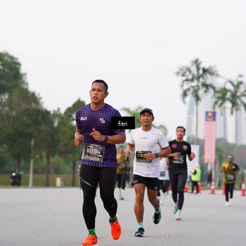 Runner Photo 6192765