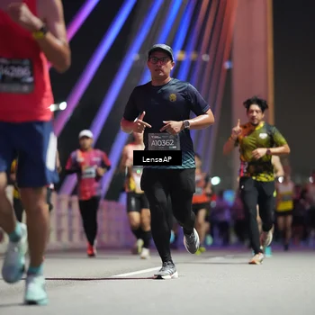 Runner Photo 6192779