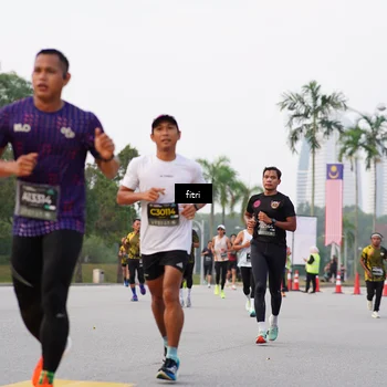 Runner Photo 6192786