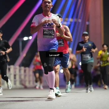 Runner Photo 6192801
