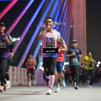Runner Photo 6192842