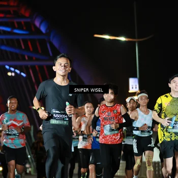 Runner Photo 6192844