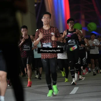 Runner Photo 6192853