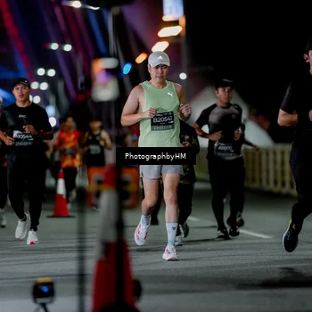 Runner Photo 6192854
