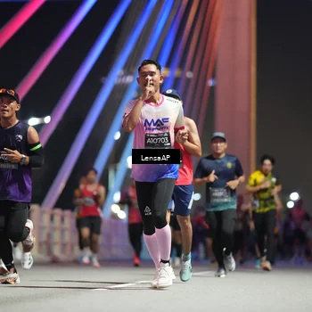 Runner Photo 6192860