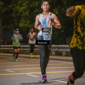 Runner Photo 6192899