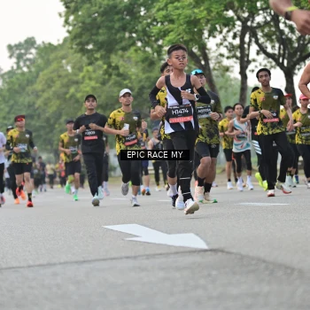 Runner Photo 6192916