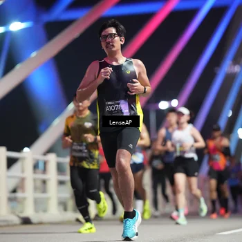 Runner Photo 6192930