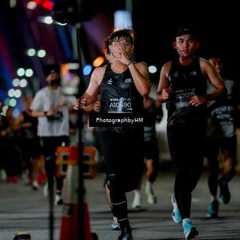 Runner Photo 6192942