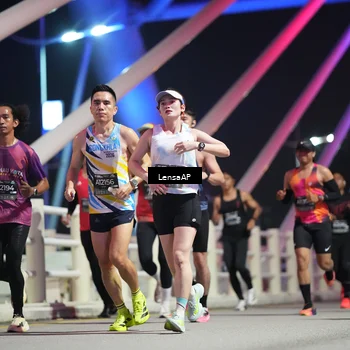 Runner Photo 6192958