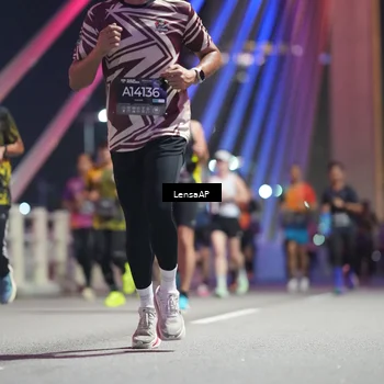 Runner Photo 6192959