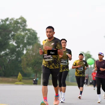 Runner Photo 6192971