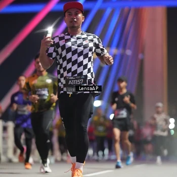 Runner Photo 6192990