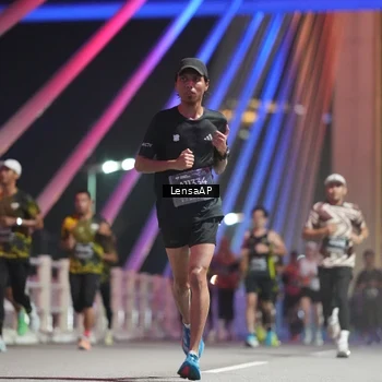 Runner Photo 6192991